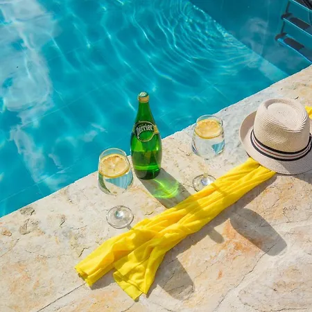 Kosta's House * Valanio