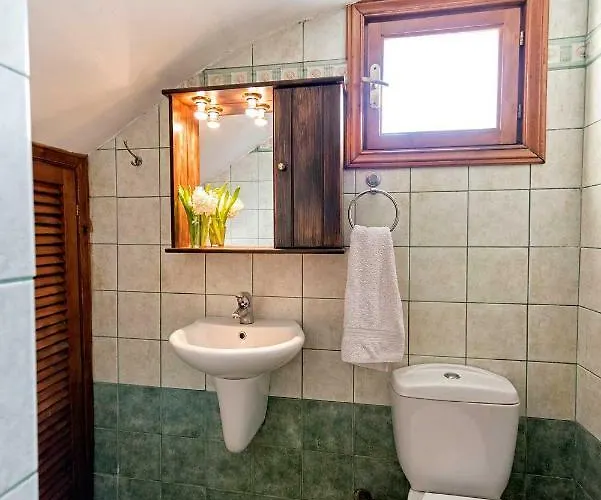 Kosta's House Valanio