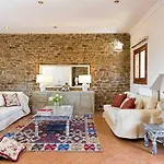 Kosta's House * Valanio