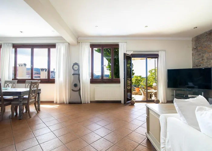 Kosta's House 펜션 Valanio